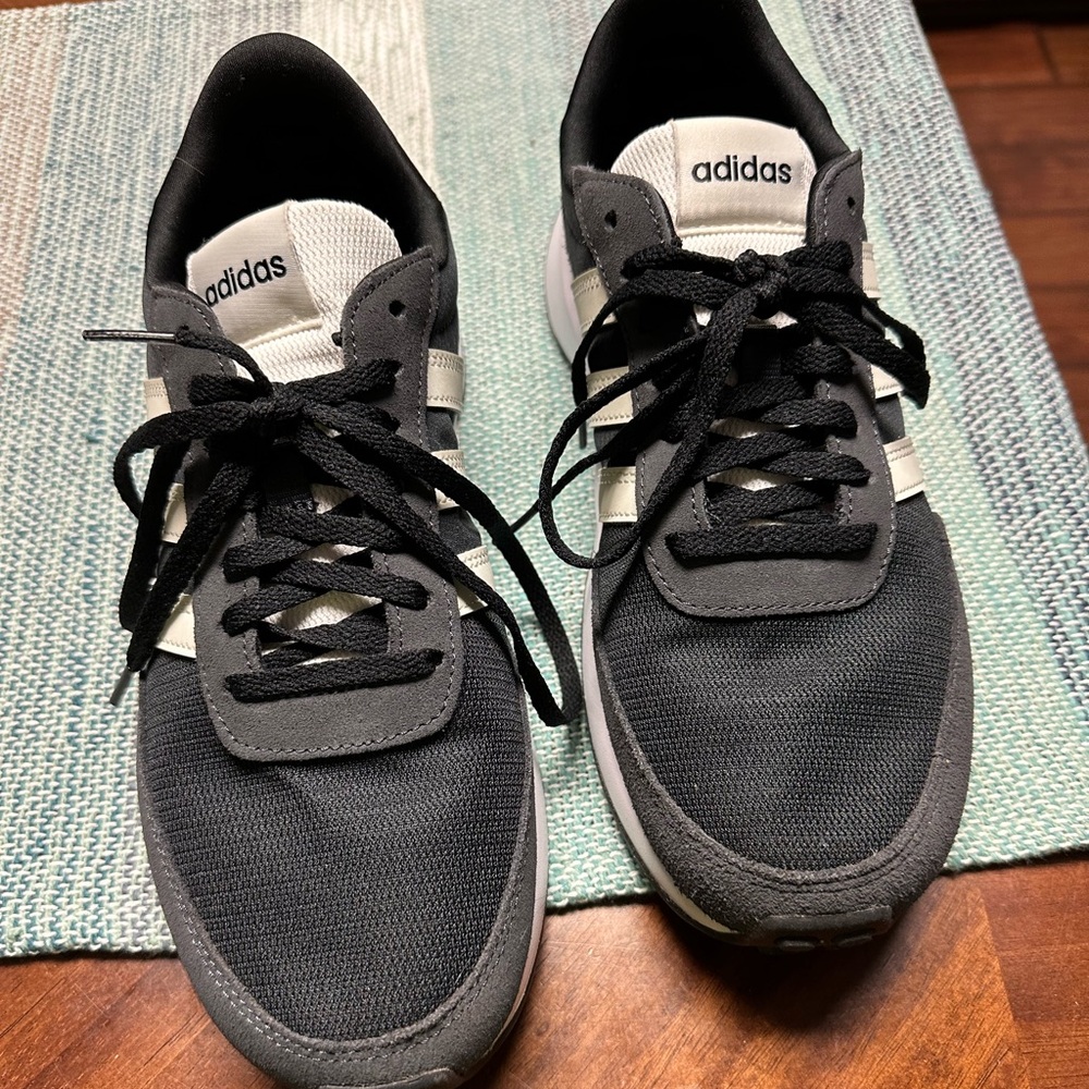 Adidas Retro size 7.5